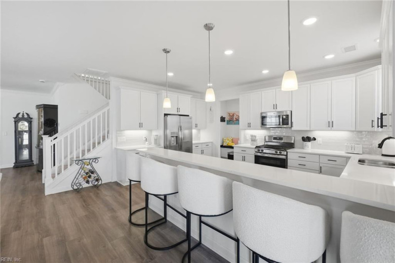 Photo 13 of 47 residential for sale in Chesapeake virginia