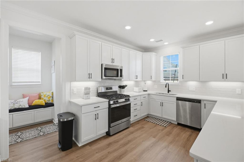 Photo 14 of 47 residential for sale in Chesapeake virginia