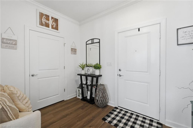 Photo 3 of 47 residential for sale in Chesapeake virginia