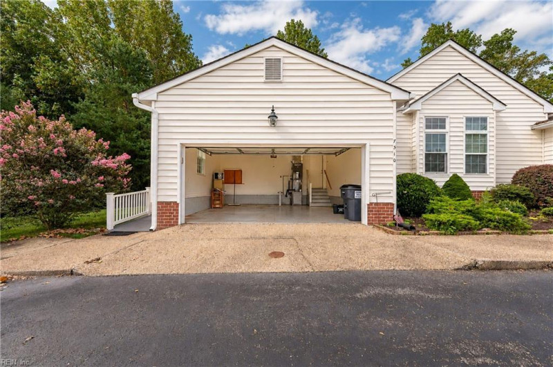 Photo 33 of 37 residential for sale in James City County virginia