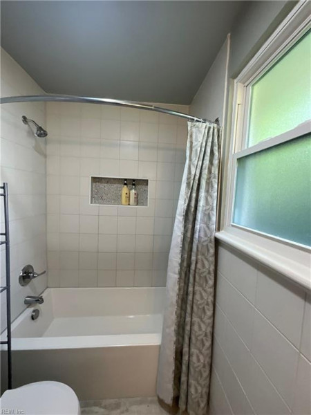 Photo 11 of 22 residential for sale in Norfolk virginia