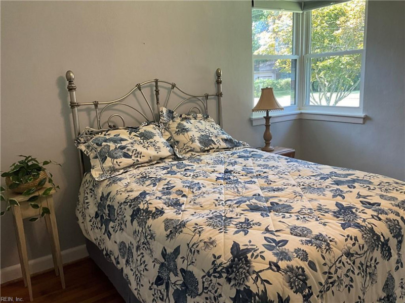 Photo 14 of 22 residential for sale in Norfolk virginia