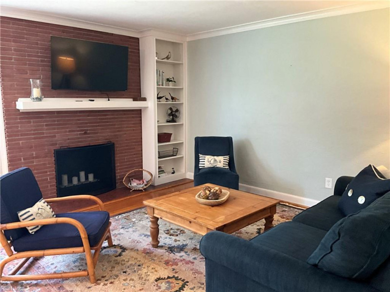 Photo 4 of 22 residential for sale in Norfolk virginia