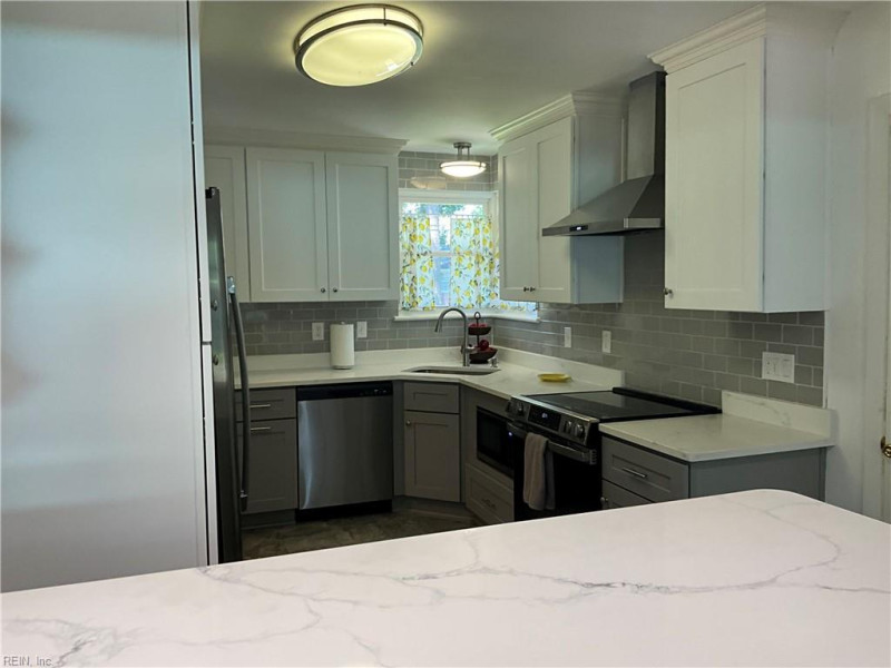 Photo 8 of 22 residential for sale in Norfolk virginia