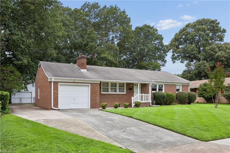 Photo 3 of 44 residential for sale in Newport News virginia Photo 3 of 44 residential for sale in Newport News virginia