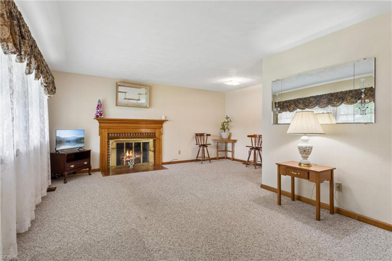 Photo 6 of 44 residential for sale in Newport News virginia Photo 6 of 44 residential for sale in Newport News virginia