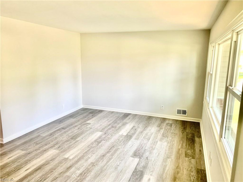 Photo 10 of 25 residential for sale in Virginia Beach virginia