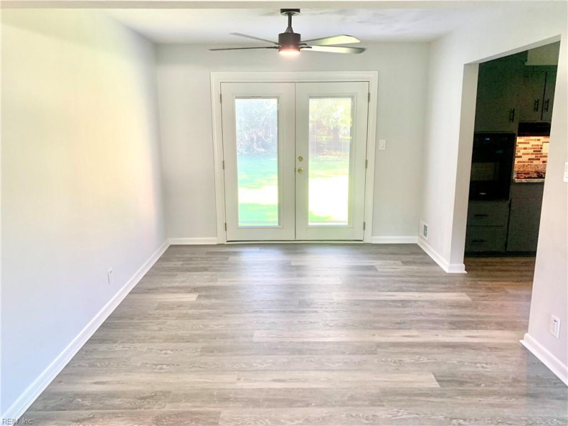 Photo 11 of 25 residential for sale in Virginia Beach virginia