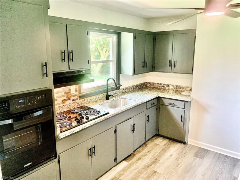 Photo 12 of 25 residential for sale in Virginia Beach virginia