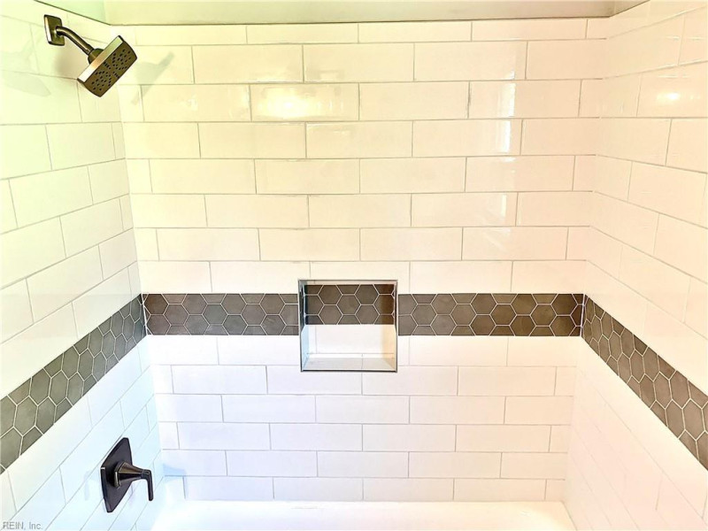 Photo 17 of 25 residential for sale in Virginia Beach virginia