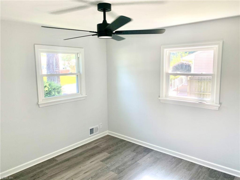 Photo 20 of 25 residential for sale in Virginia Beach virginia