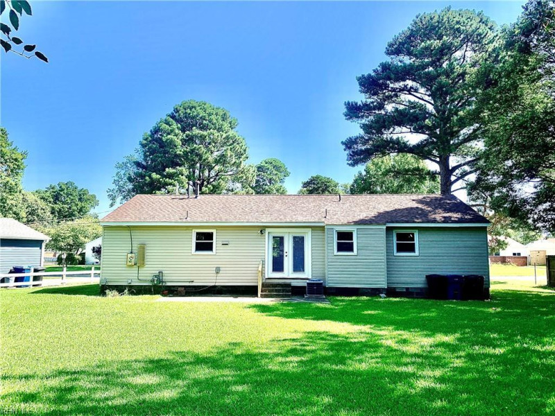 Photo 3 of 25 residential for sale in Virginia Beach virginia