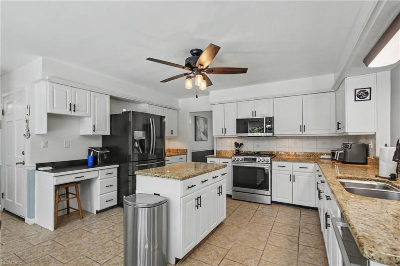 Photo 17 of 50 residential for sale in Virginia Beach virginia