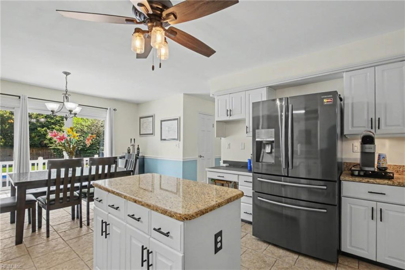 Photo 18 of 50 residential for sale in Virginia Beach virginia