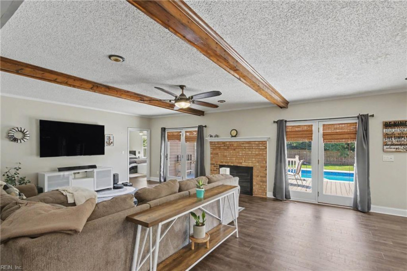 Photo 5 of 50 residential for sale in Virginia Beach virginia