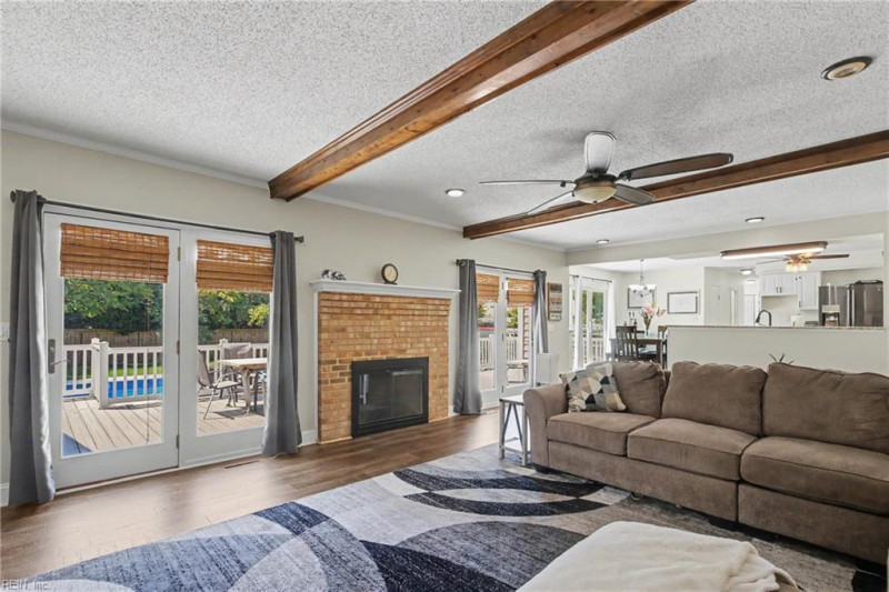 Photo 9 of 50 residential for sale in Virginia Beach virginia