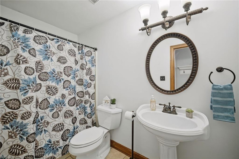 Photo 11 of 49 residential for sale in Chesapeake virginia Photo 11 of 49 residential for sale in Chesapeake virginia