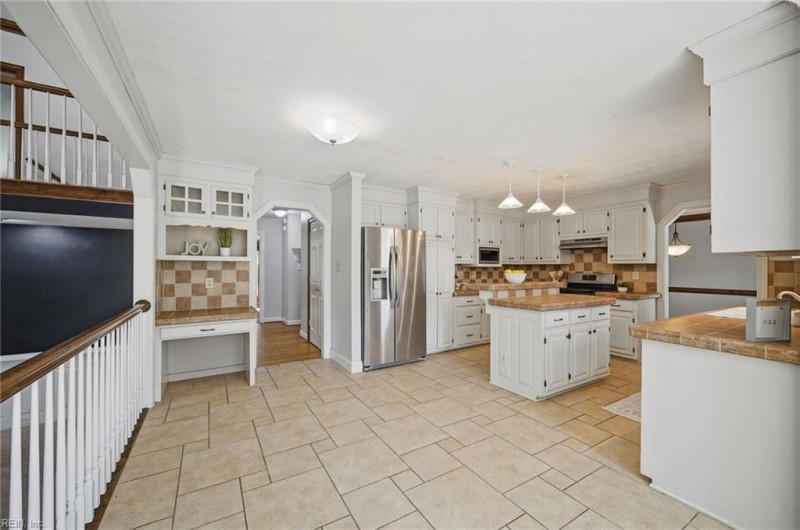 Photo 14 of 49 residential for sale in Chesapeake virginia Photo 14 of 49 residential for sale in Chesapeake virginia