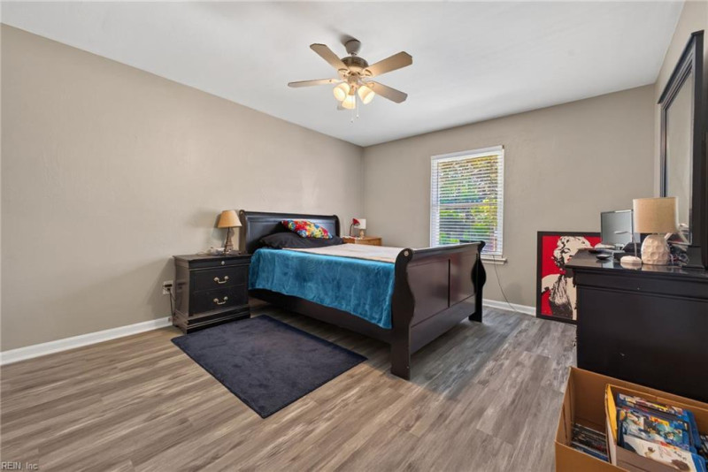 Photo 13 of 20 residential for sale in Virginia Beach virginia