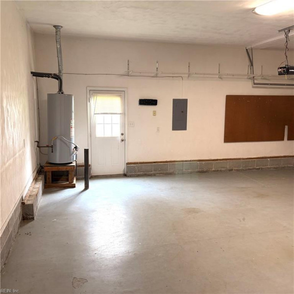 Photo 42 of 48 residential for sale in Chesapeake virginia Photo 42 of 48 residential for sale in Chesapeake virginia