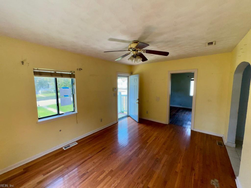 Photo 4 of 13 residential for sale in Norfolk virginia Photo 4 of 13 residential for sale in Norfolk virginia