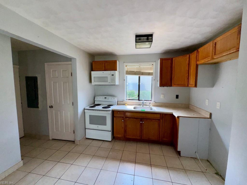 Photo 7 of 13 residential for sale in Norfolk virginia Photo 7 of 13 residential for sale in Norfolk virginia