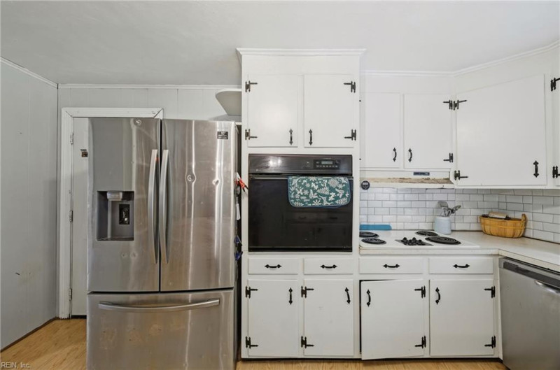 Photo 11 of 25 residential for sale in Suffolk virginia
