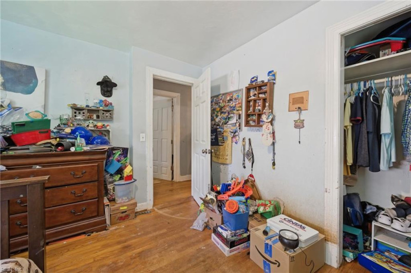Photo 21 of 25 residential for sale in Suffolk virginia