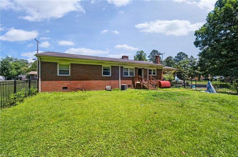 Photo 24 of 25 residential for sale in Suffolk virginia