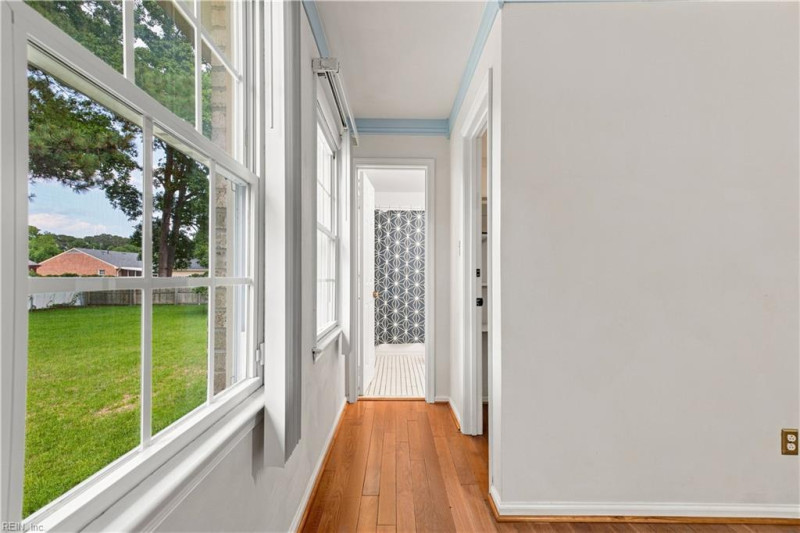 Photo 13 of 21 residential for sale in Portsmouth virginia