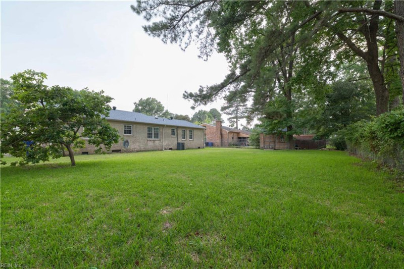 Photo 19 of 21 residential for sale in Portsmouth virginia