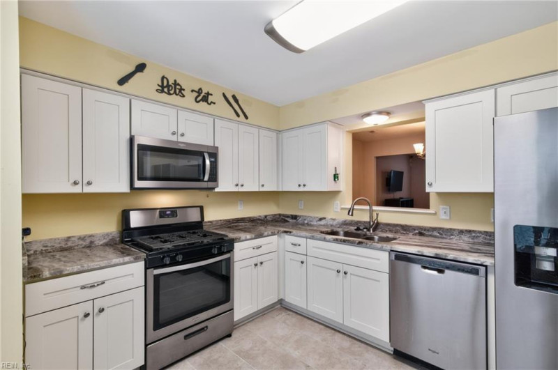 Photo 7 of 37 residential for sale in Hampton virginia Photo 7 of 37 residential for sale in Hampton virginia