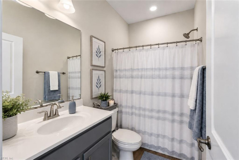 Photo 16 of 18 residential for sale in Chesapeake virginia Photo 16 of 18 residential for sale in Chesapeake virginia