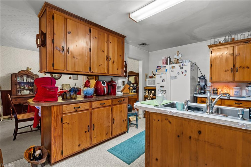 Photo 19 of 37 residential for sale in Virginia Beach virginia