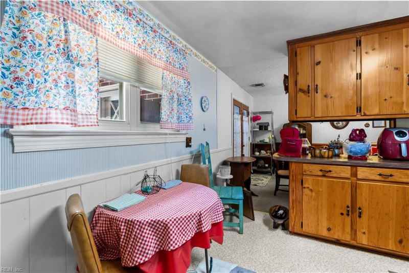 Photo 20 of 37 residential for sale in Virginia Beach virginia
