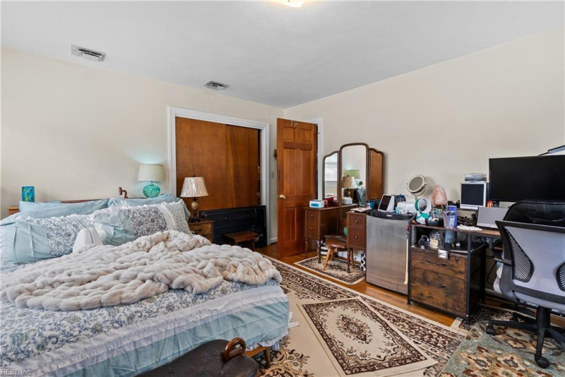 Photo 31 of 37 residential for sale in Virginia Beach virginia