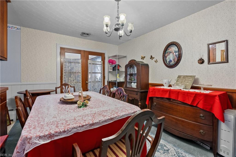 Photo 9 of 37 residential for sale in Virginia Beach virginia