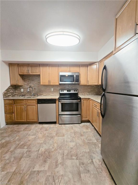 Photo 10 of 23 residential for sale in Virginia Beach virginia