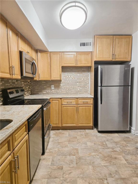 Photo 14 of 23 residential for sale in Virginia Beach virginia
