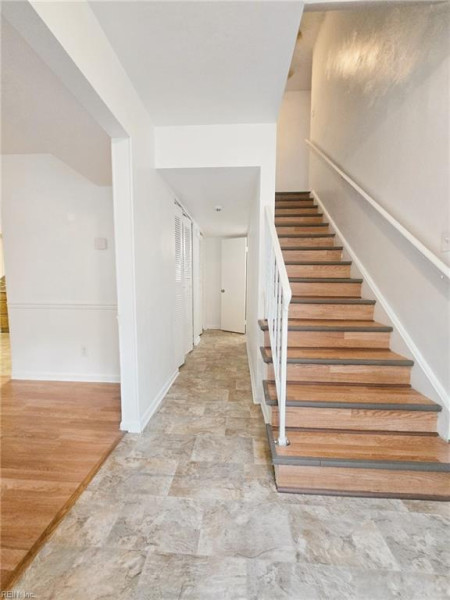 Photo 3 of 23 residential for sale in Virginia Beach virginia