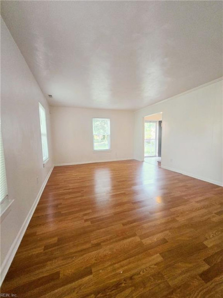 Photo 9 of 23 residential for sale in Virginia Beach virginia