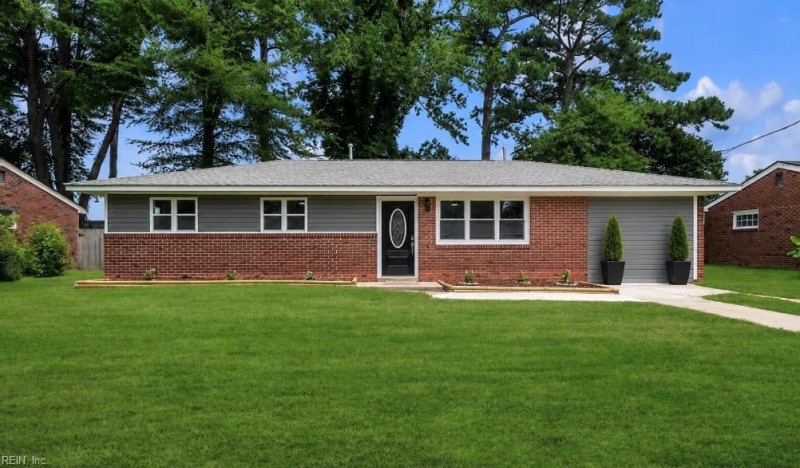 Photo 13 of 19 residential for sale in Chesapeake virginia