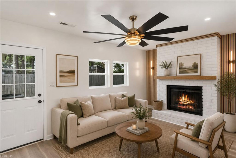 Photo 4 of 19 residential for sale in Chesapeake virginia