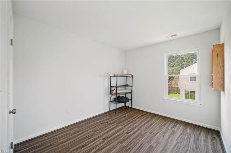 Photo 19 of 28 residential for sale in Chesapeake virginia