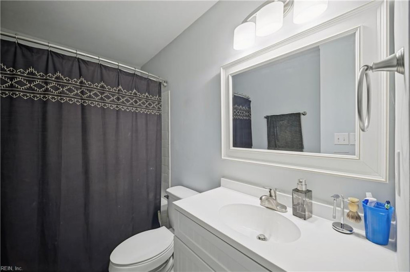 Photo 23 of 28 residential for sale in Chesapeake virginia