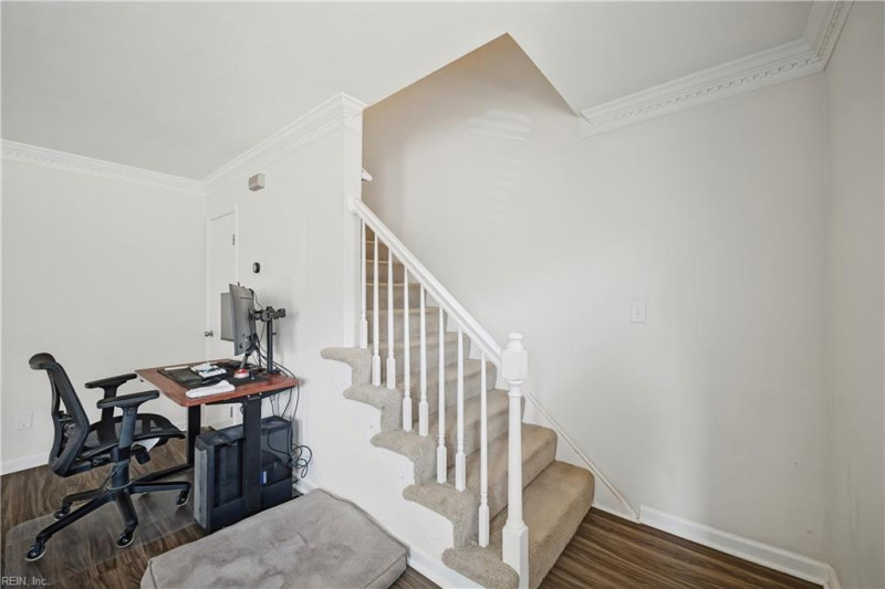 Photo 8 of 28 residential for sale in Chesapeake virginia