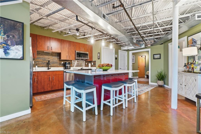 Photo 10 of 38 residential for sale in Norfolk virginia