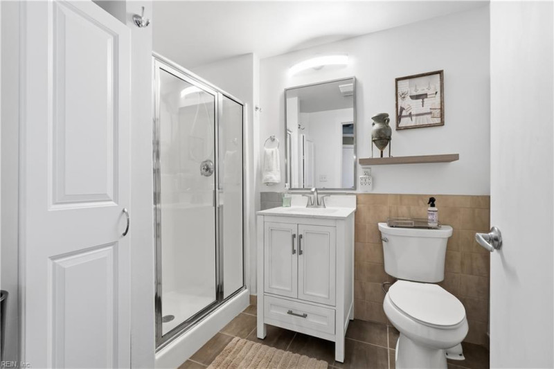 Photo 15 of 38 residential for sale in Norfolk virginia