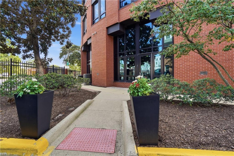 Photo 2 of 38 residential for sale in Norfolk virginia
