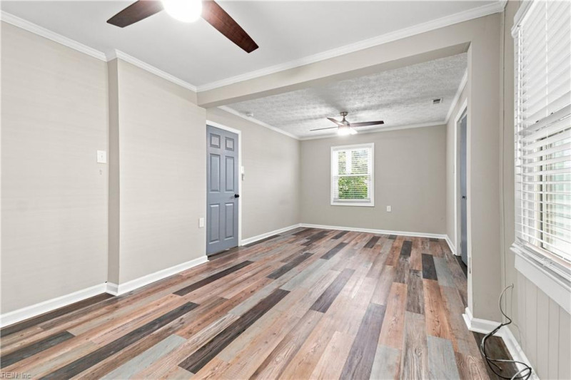 Photo 10 of 50 residential for sale in Hampton virginia